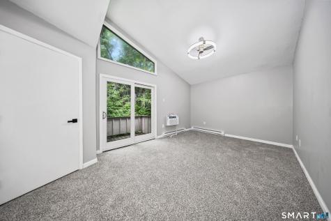 17 Wauwinet Court Guilford CT 06437