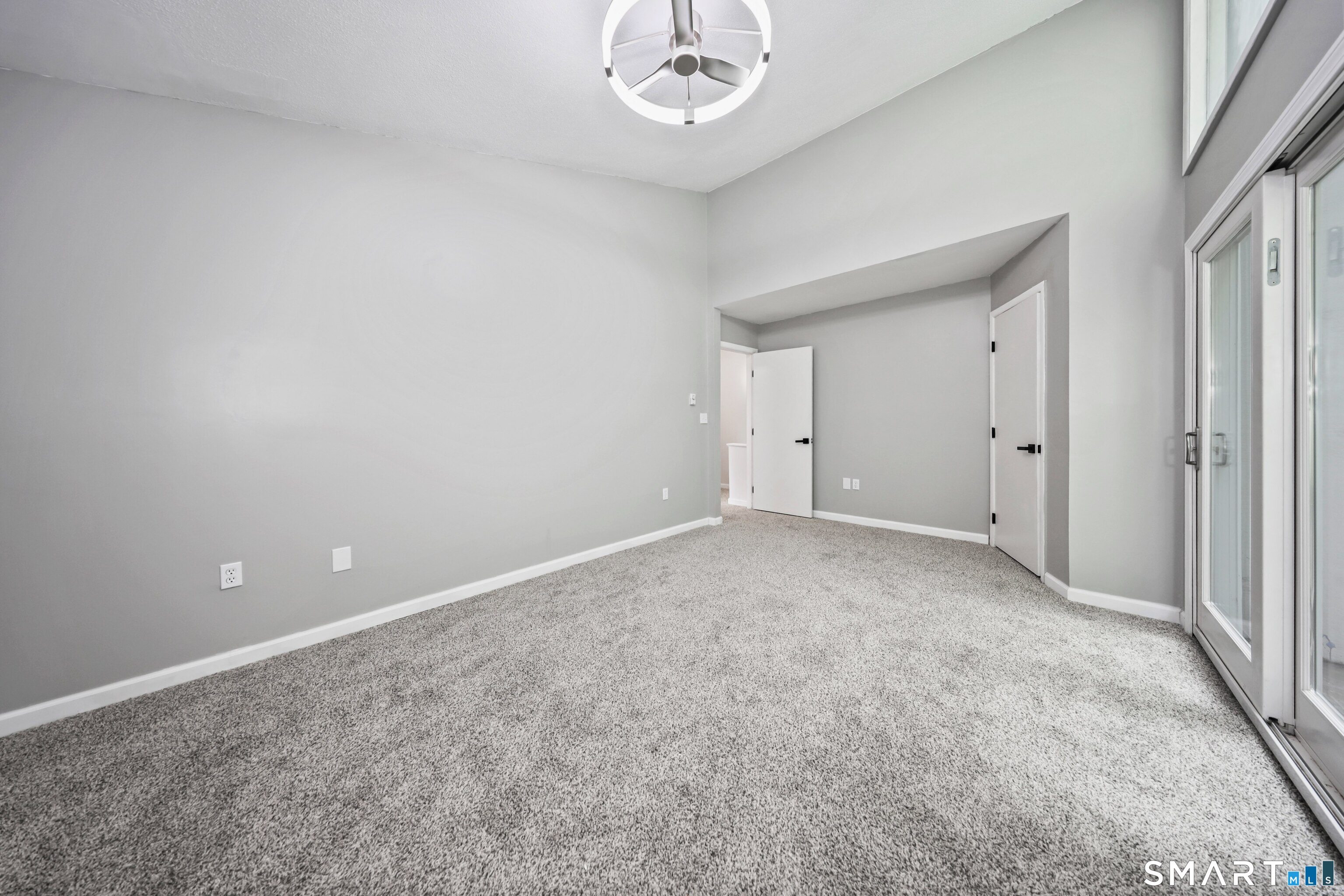 17 Wauwinet Court Guilford CT 06437