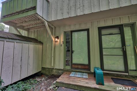 17 Wauwinet Court Guilford CT 06437