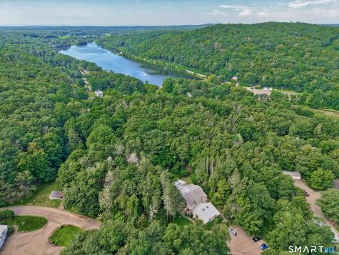 17 Wauwinet Court Guilford CT 06437