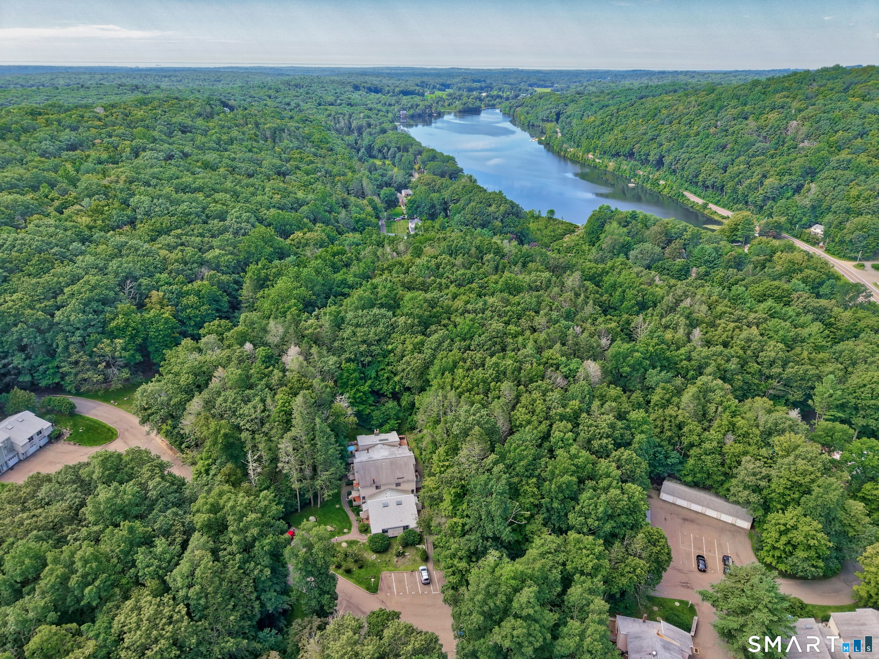17 Wauwinet Court Guilford CT 06437