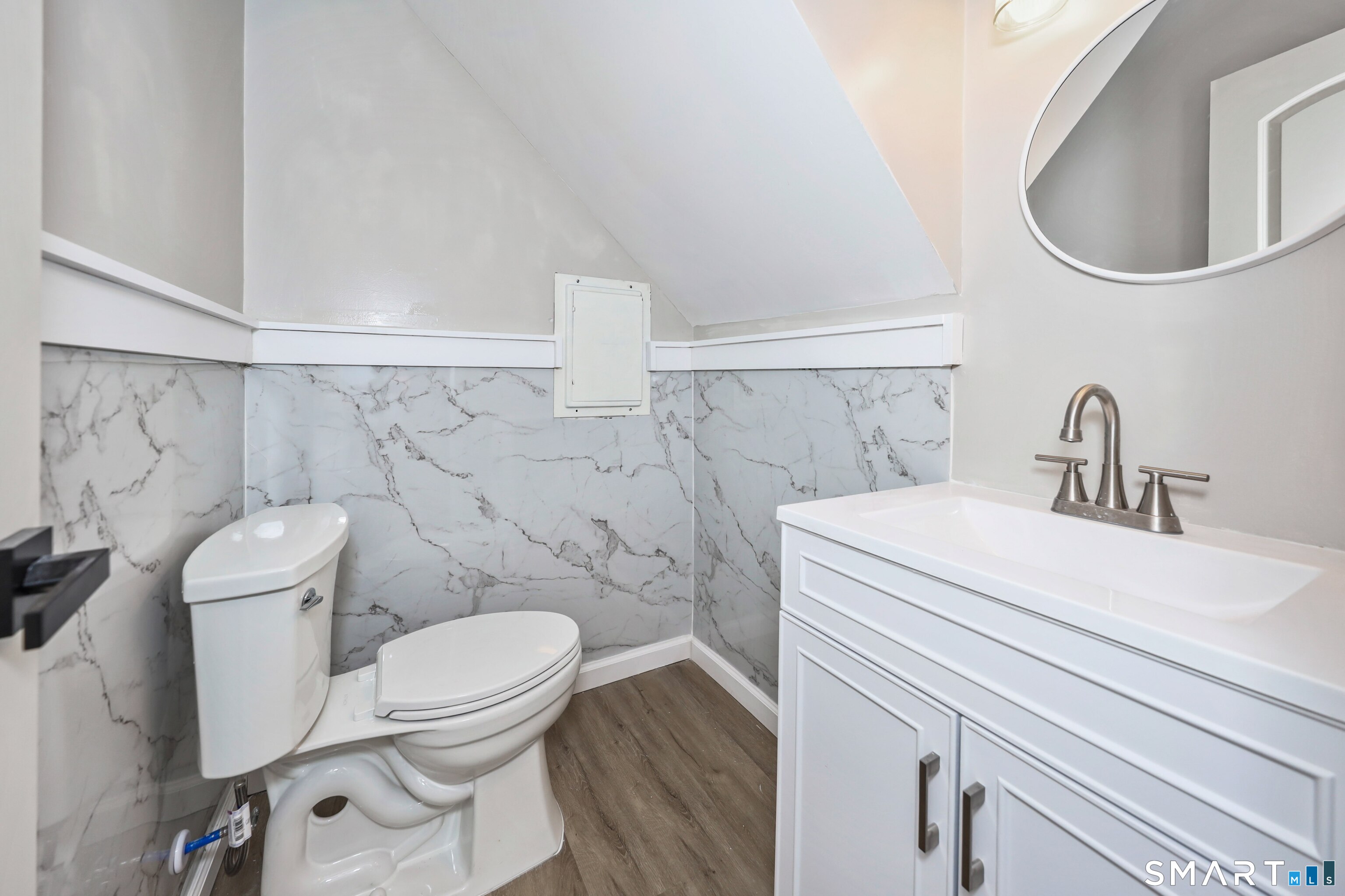 17 Wauwinet Court Guilford CT 06437