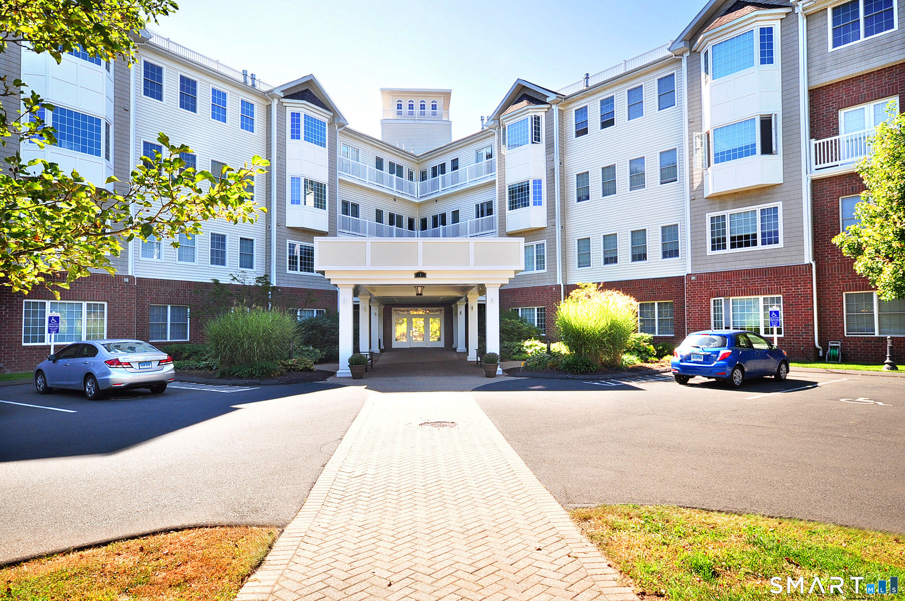 1 King Philip Drive West Hartford CT 06117