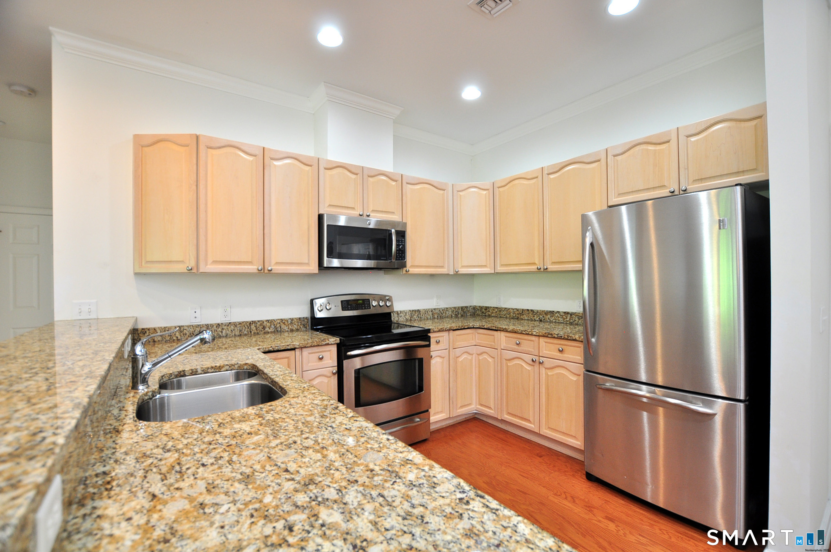 1 King Philip Drive West Hartford CT 06117