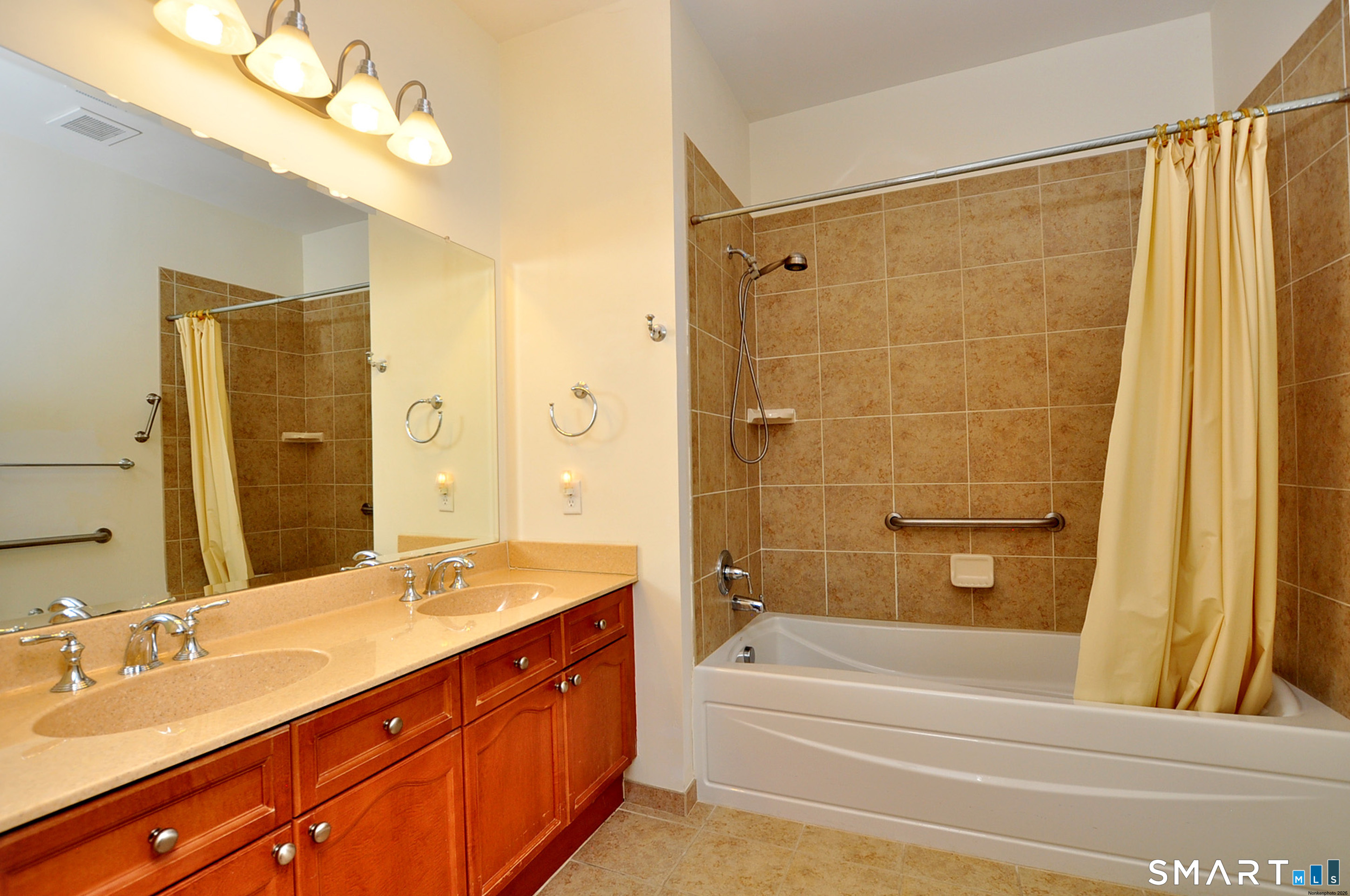 1 King Philip Drive West Hartford CT 06117