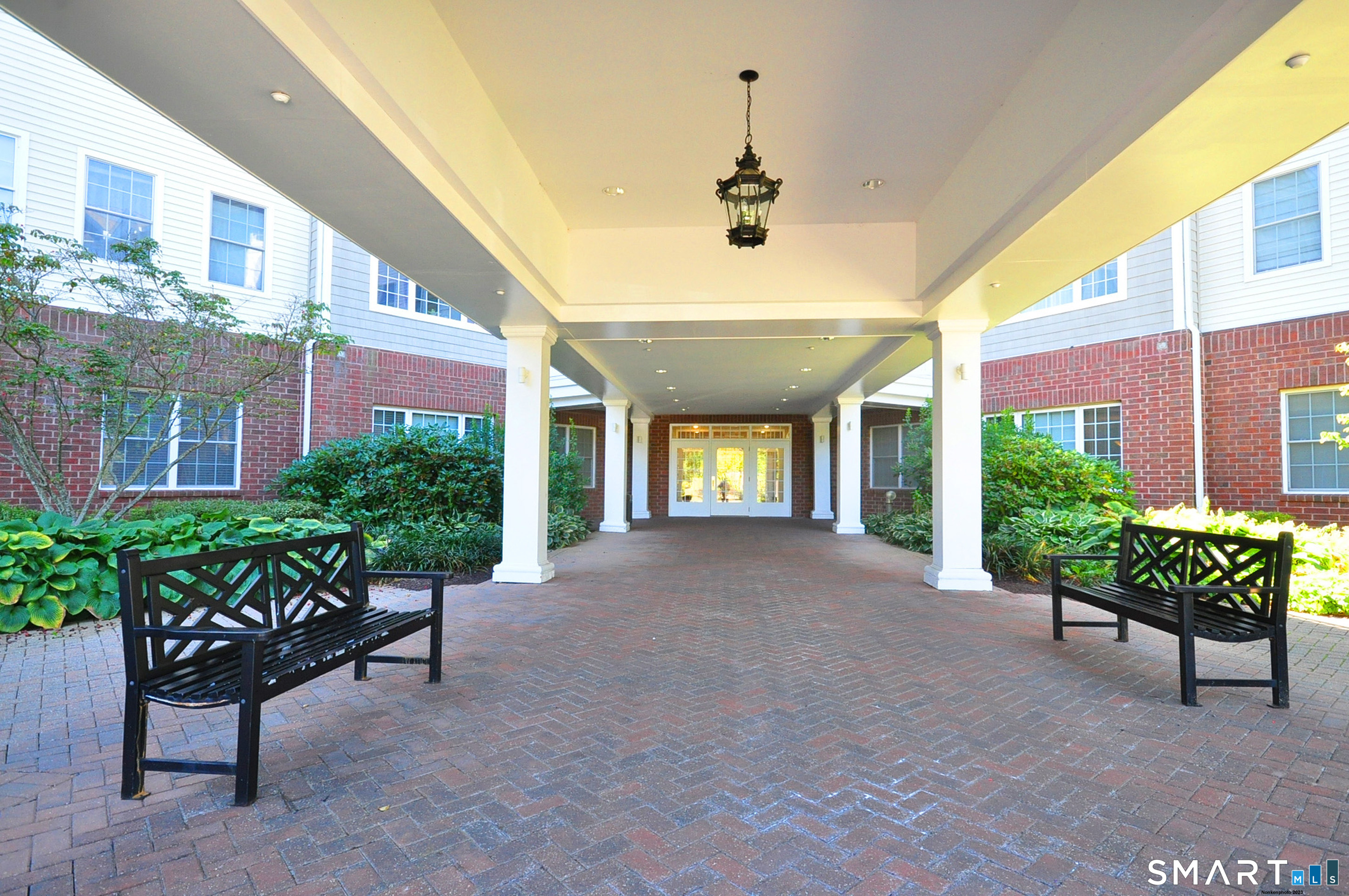 1 King Philip Drive West Hartford CT 06117