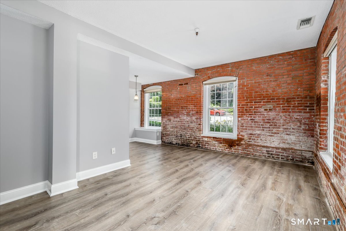 55 Oil Mill Road Danbury CT 06810