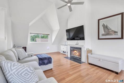 72 Montoya Drive Branford CT 06405