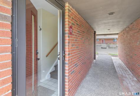72 Montoya Drive Branford CT 06405