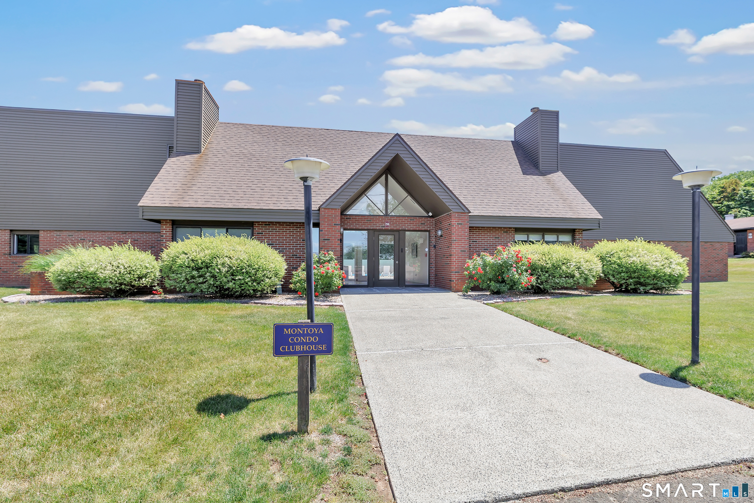 72 Montoya Drive Branford CT 06405