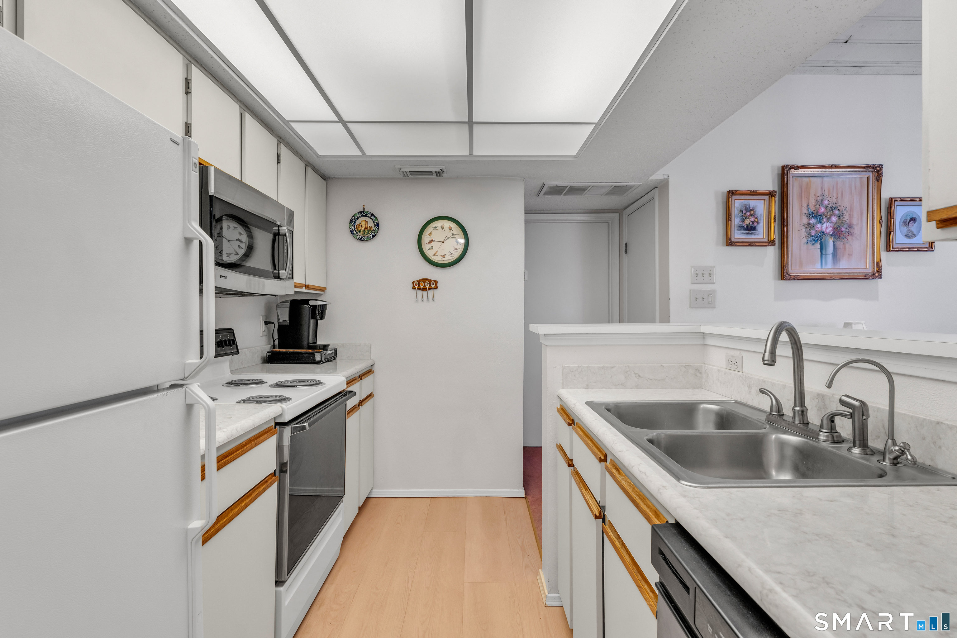 91 Crown Knoll Court Groton CT 06340