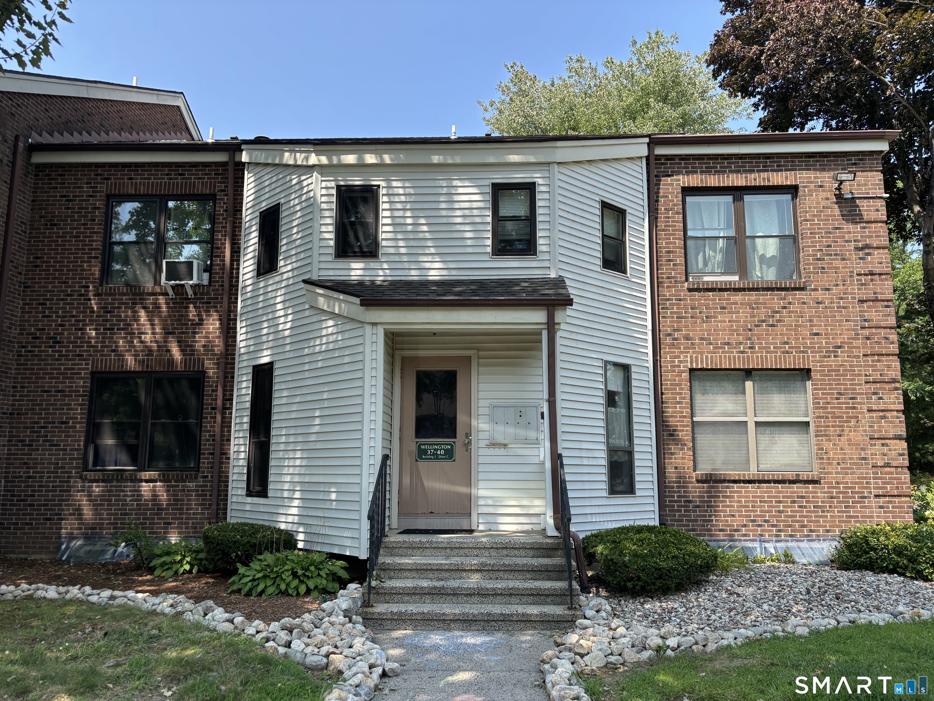 37 Wellington Drive Farmington CT 06032