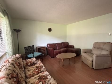 37 Wellington Drive Farmington CT 06032