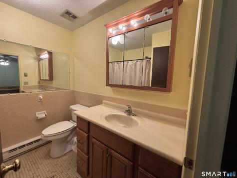 37 Wellington Drive Farmington CT 06032