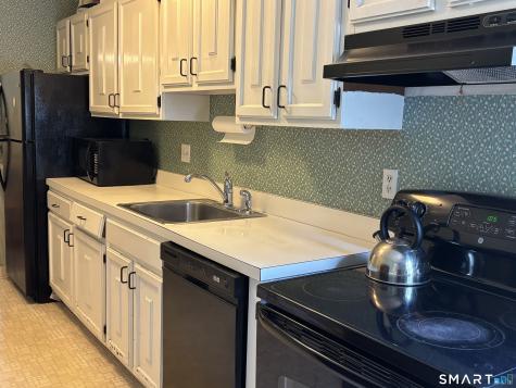 37 Wellington Drive Farmington CT 06032