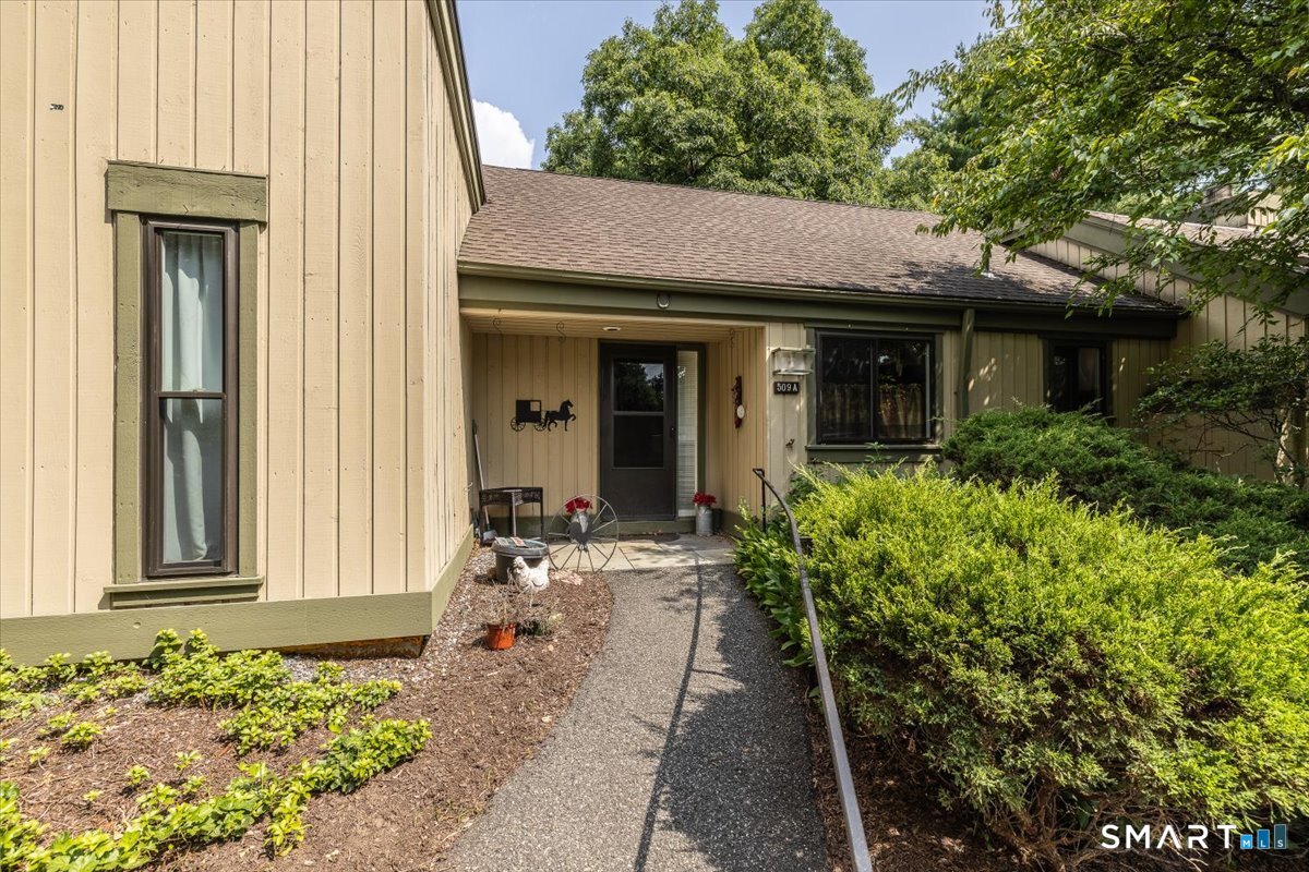 509 Heritage Village Southbury CT 06488