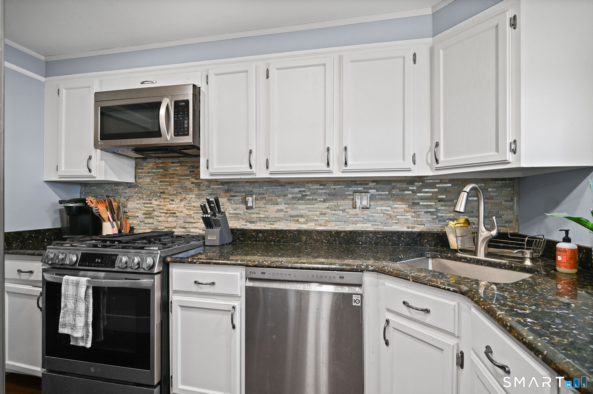 609 Cedar Hollow Drive Rocky Hill CT 06067