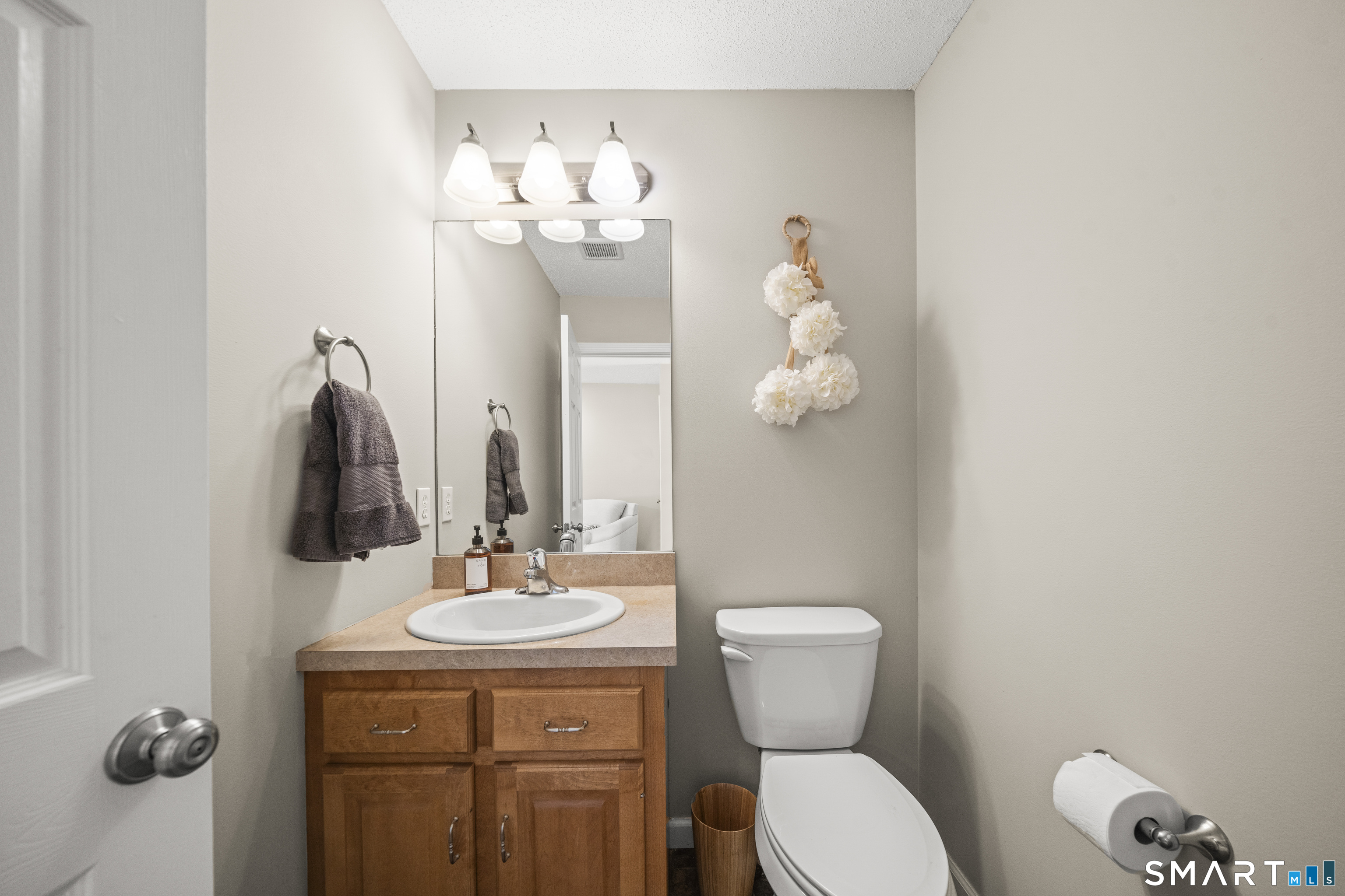 204 Oak Ridge Drive Windsor Locks CT 06096