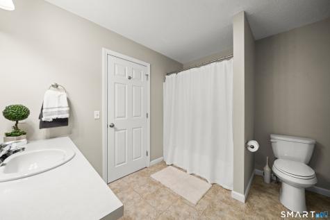 204 Oak Ridge Drive Windsor Locks CT 06096