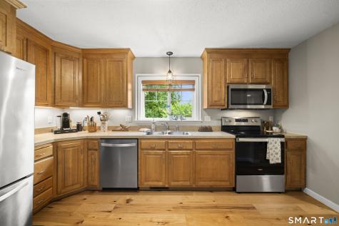 204 Oak Ridge Drive Windsor Locks CT 06096