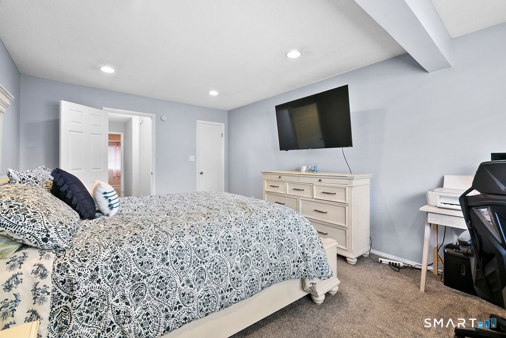 209 Cypress Road Newington CT 06111