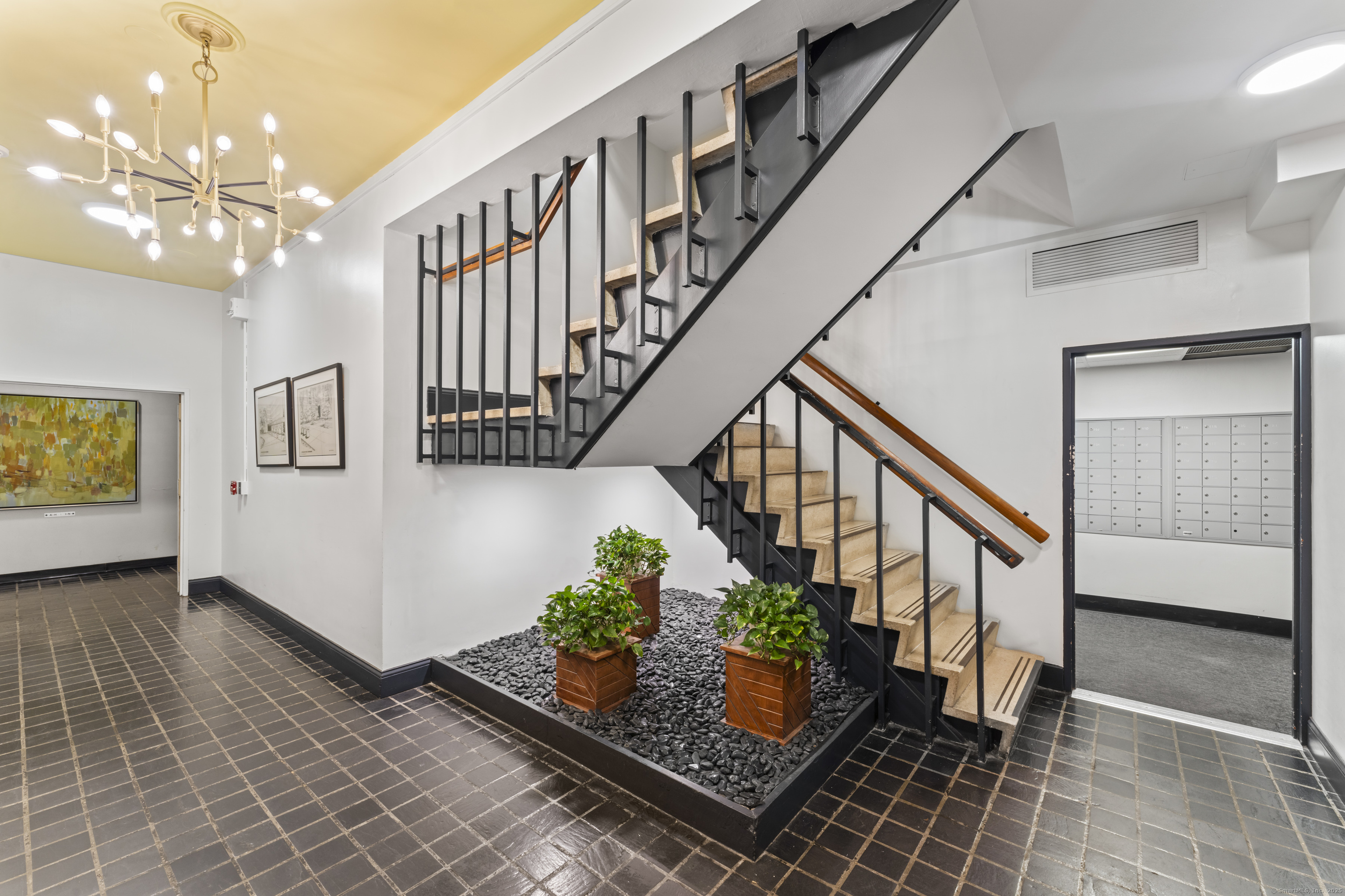 31 Woodland Street Hartford CT 06105