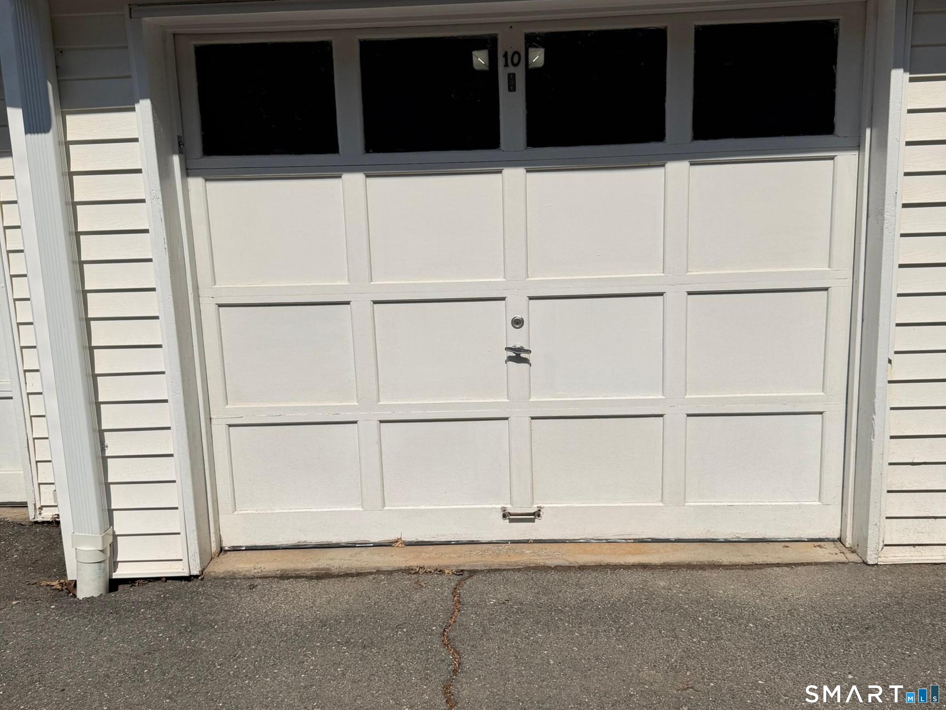 21 Lisa Court Waterbury CT 06704