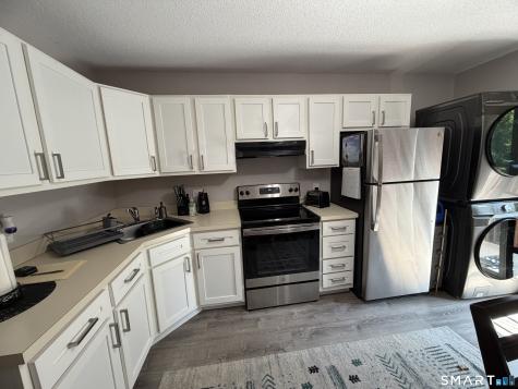 21 Lisa Court Waterbury CT 06704