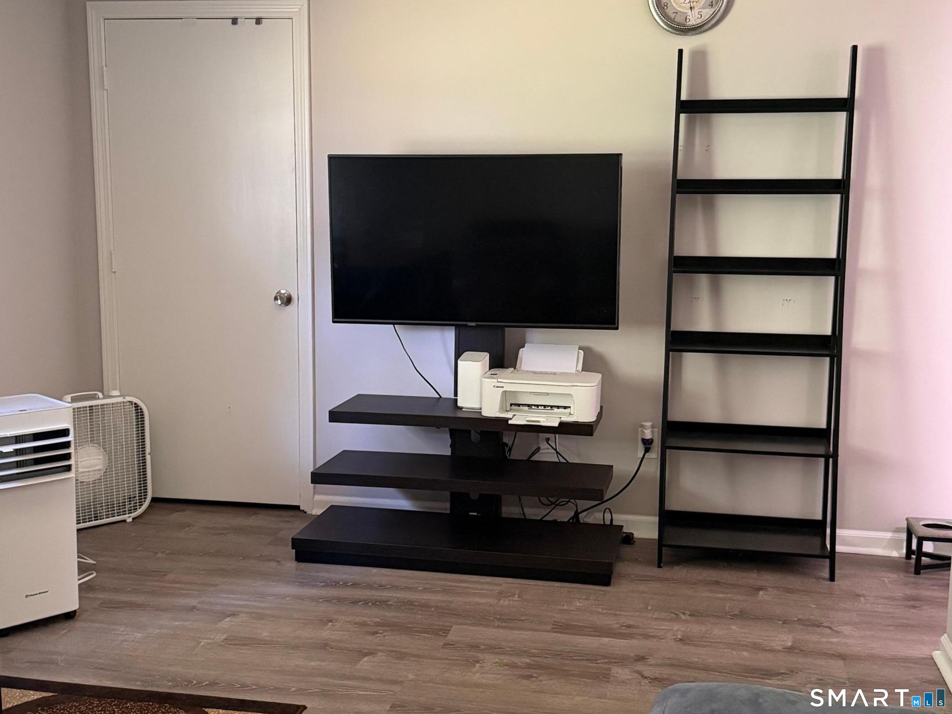 21 Lisa Court Waterbury CT 06704
