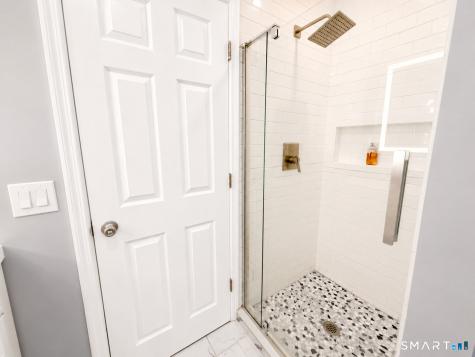385 Unquowa Road Fairfield CT 06824