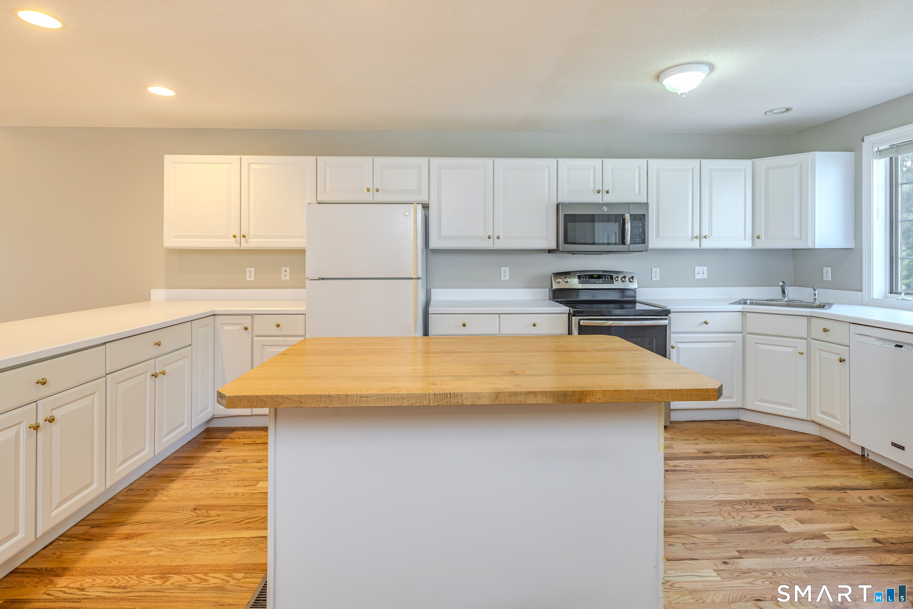 2 Liberty Drive Mansfield CT 06250