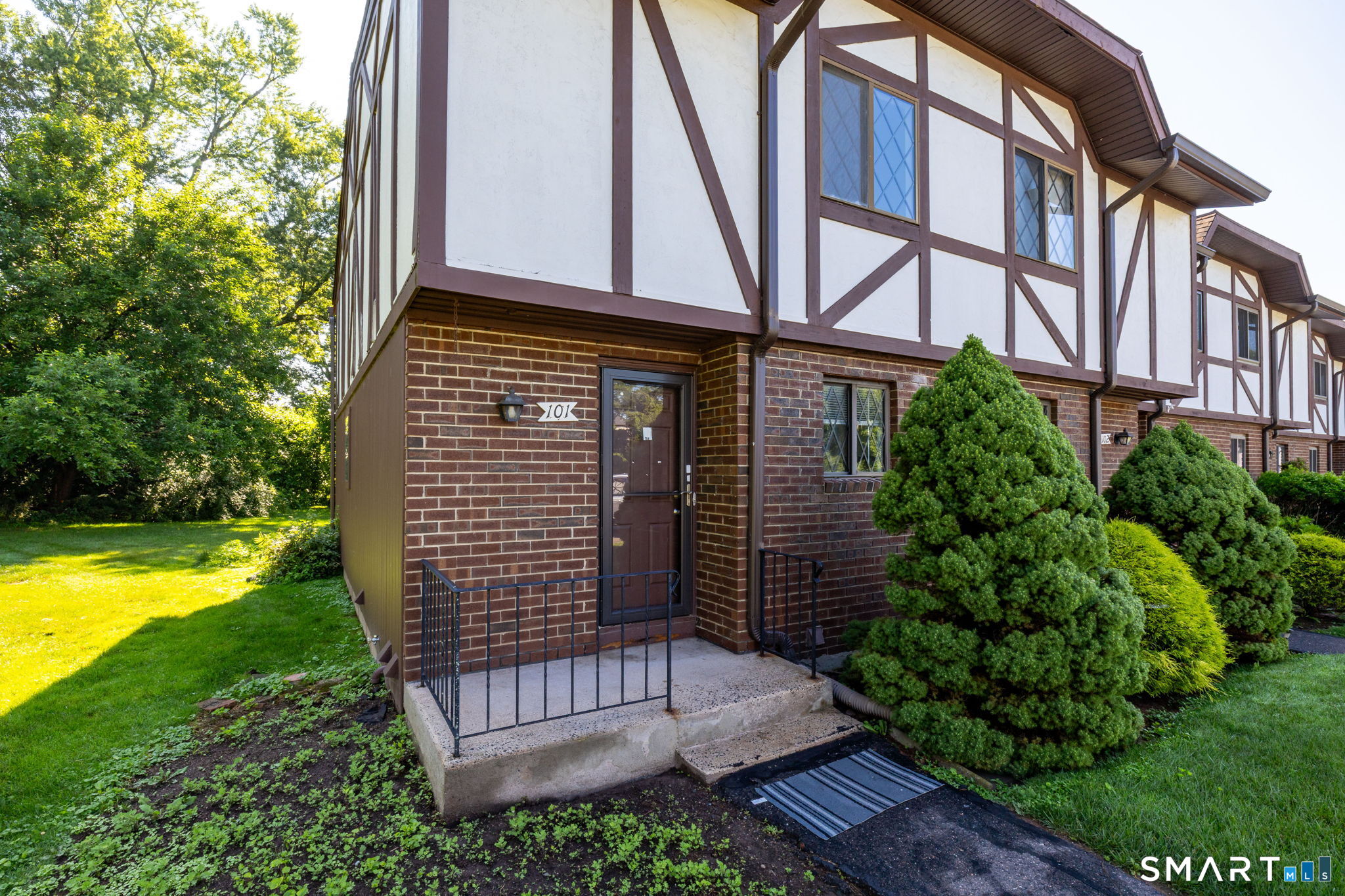 101 Cedar Hollow Drive Rocky Hill CT 06067