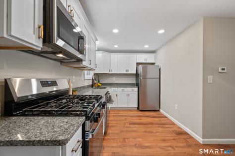 302 Green Road Manchester CT 06042