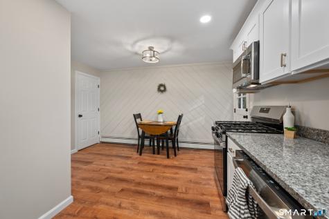 302 Green Road Manchester CT 06042