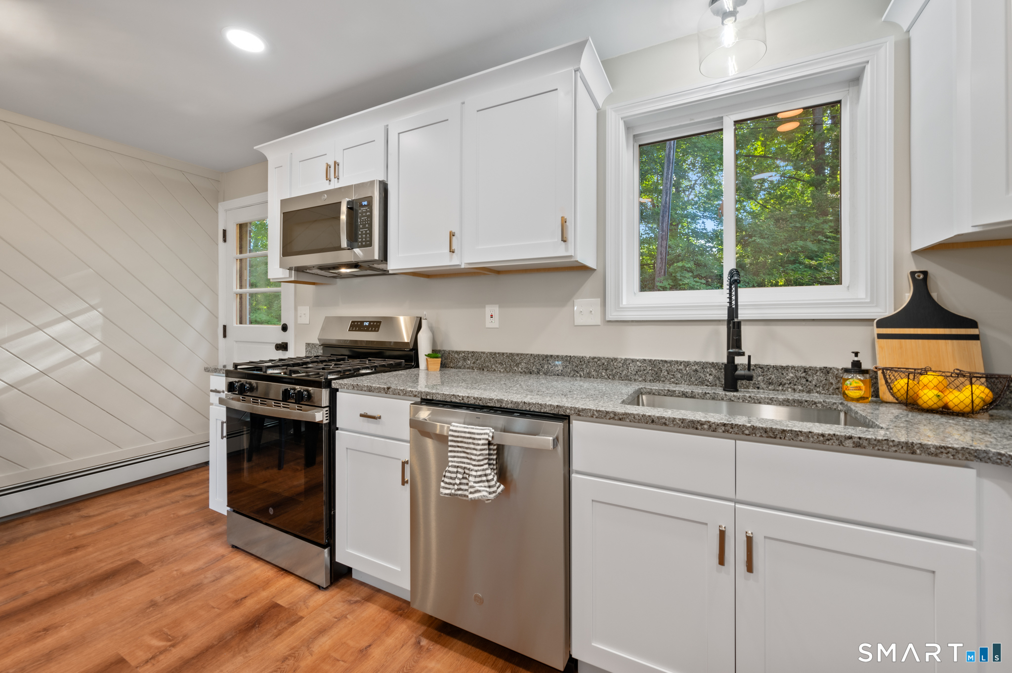 302 Green Road Manchester CT 06042