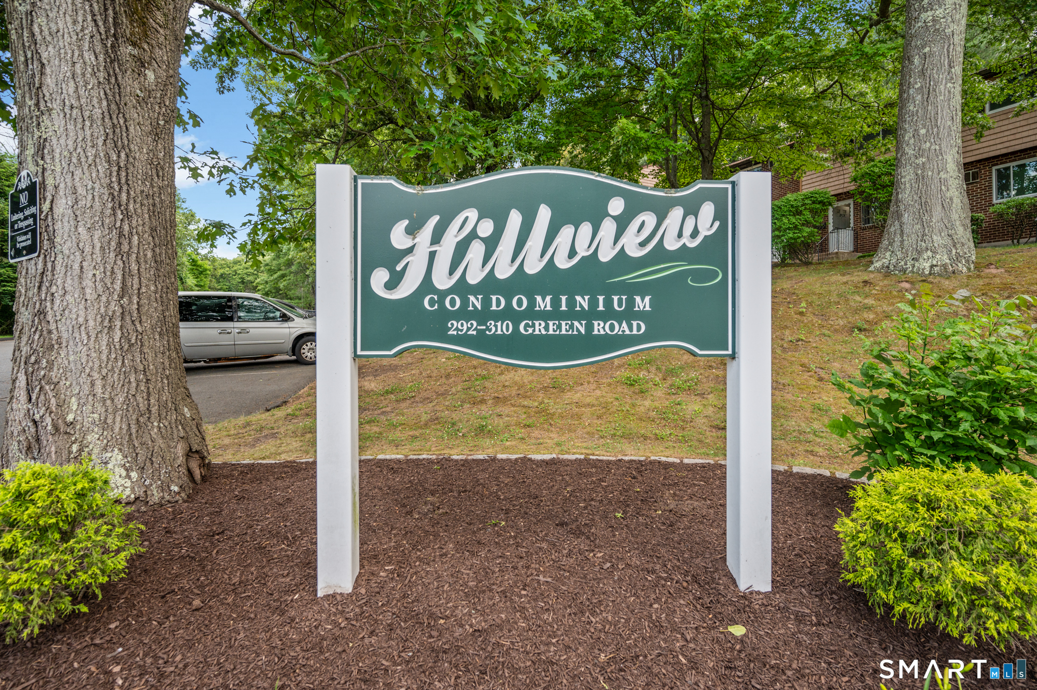 302 Green Road Manchester CT 06042