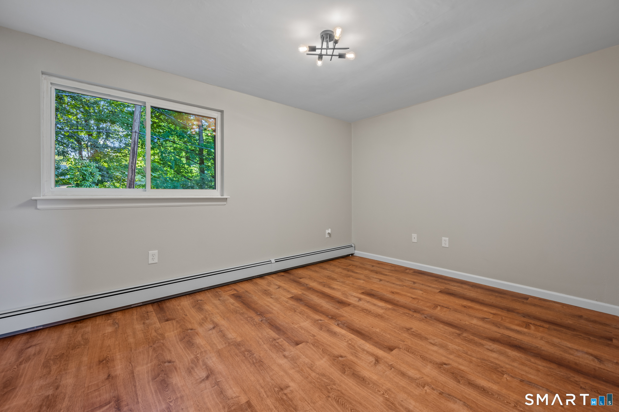 302 Green Road Manchester CT 06042