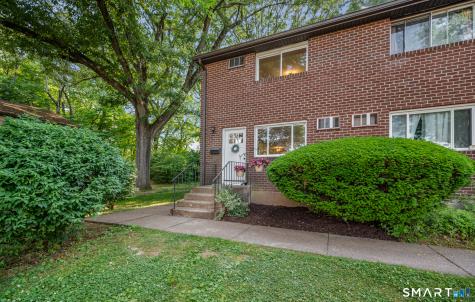 302 Green Road Manchester CT 06042