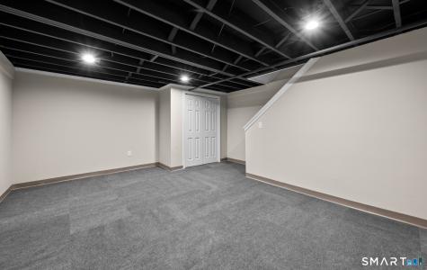 302 Green Road Manchester CT 06042