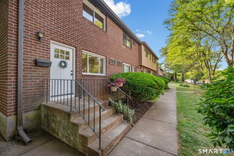 302 Green Road Manchester CT 06042