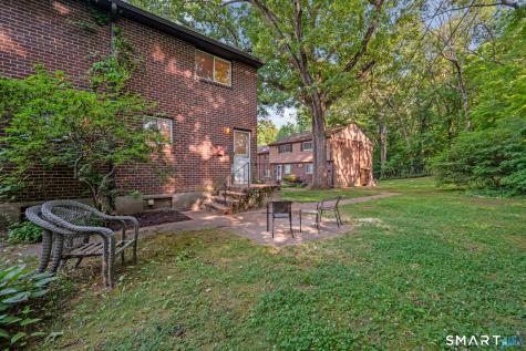 302 Green Road Manchester CT 06042