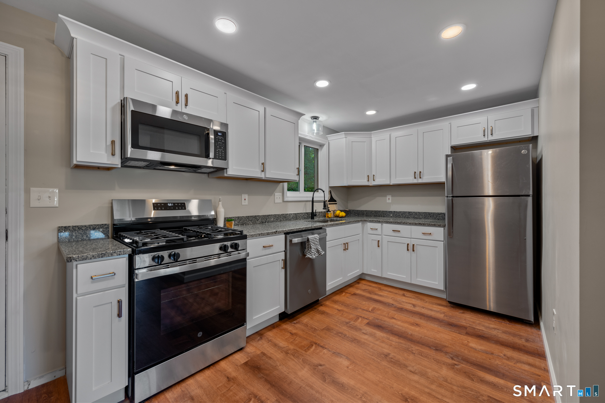302 Green Road Manchester CT 06042