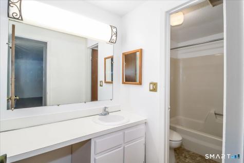 40 Heather Ridge Shelton CT 06484