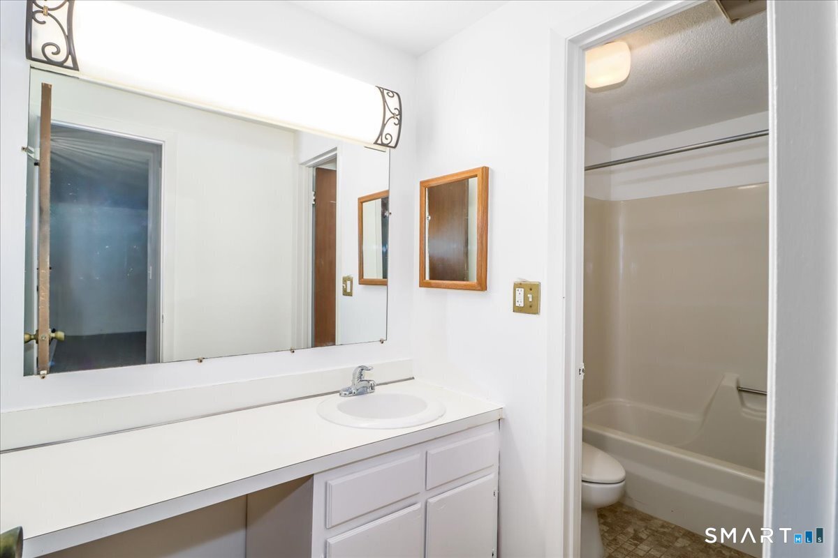 40 Heather Ridge Shelton CT 06484