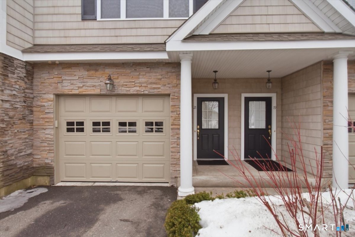 21 Crestview Lane Danbury CT 06810