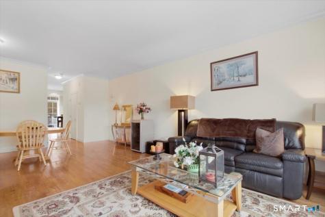 21 Crestview Lane Danbury CT 06810