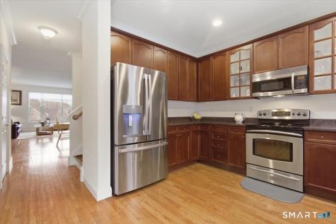 21 Crestview Lane Danbury CT 06810