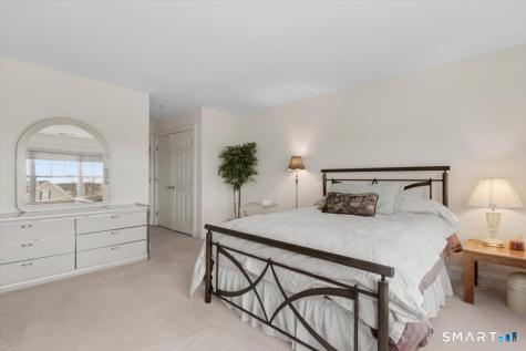 21 Crestview Lane Danbury CT 06810