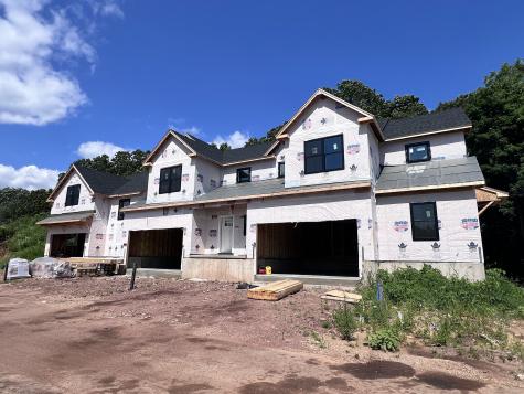 24 Village Circle Guilford CT 06437