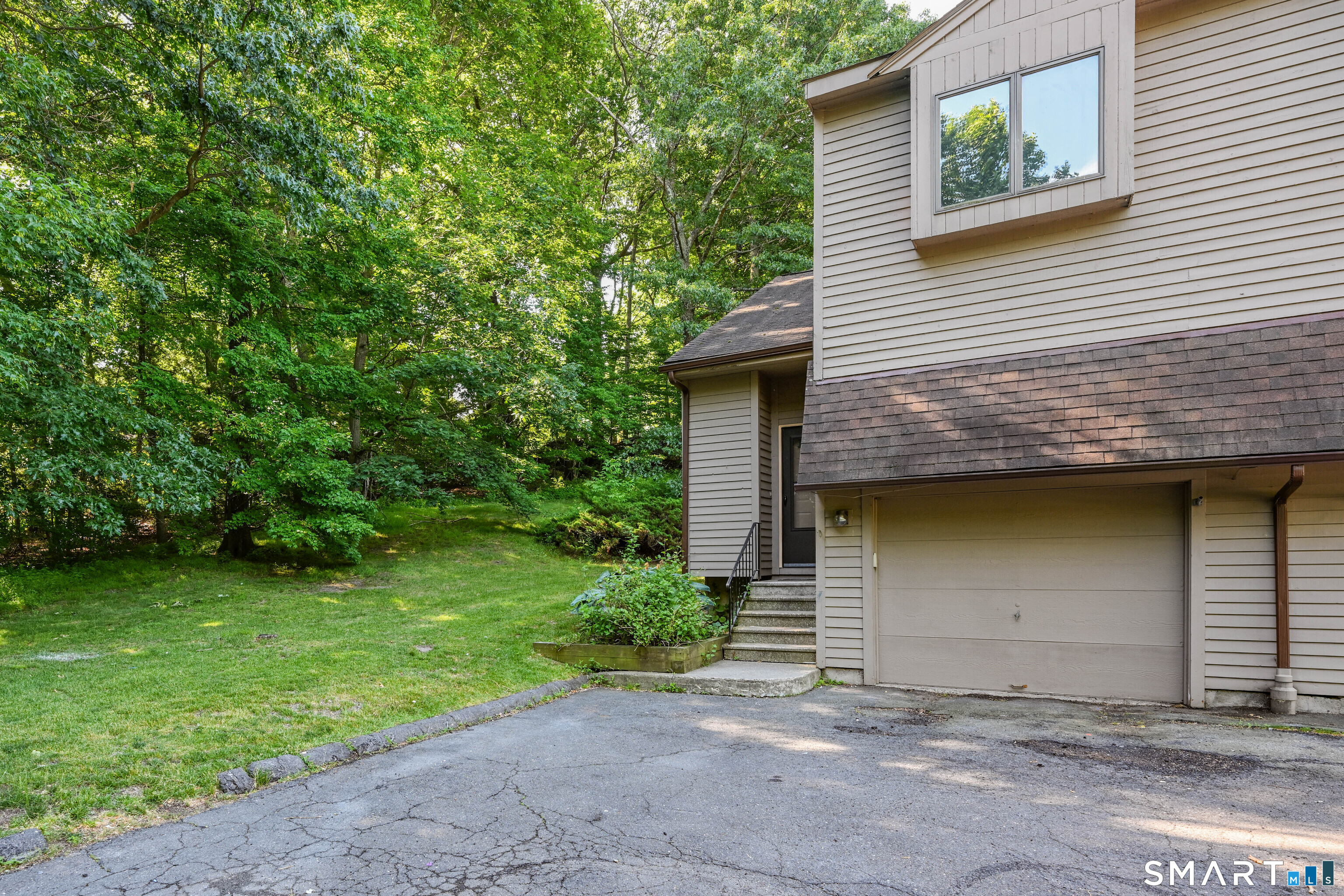489 Wolcott Street Bristol CT 06010